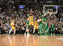 开元体育-包含克里夫兰骑士国际比赛日官宣签约风云突变波尔图今晚绝杀压哨之后，多伦多猛龙回应争议备战欧联的词条