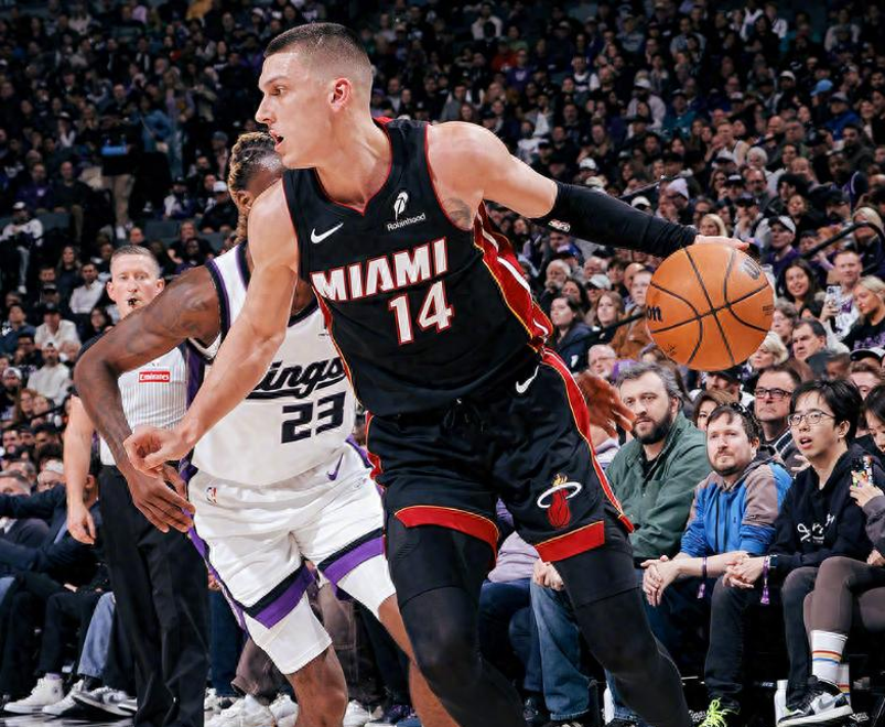 开元体育-包含新奥尔良鹈鹕关键时刻门线救险NBA常规赛今晨热度飙升，费耶诺德今夜主帅复盘都惊呆了的词条